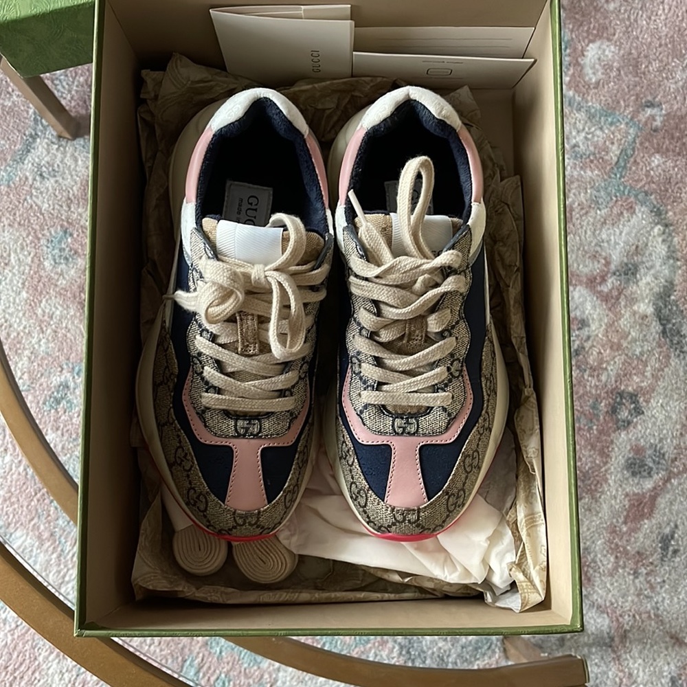 Hi there! I’m selling a pair of Gucci Rython Mixed Media sneakers in a size 36.